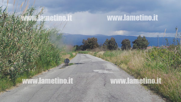 Lamezia: Problema sterpaglie torrente Bagni, sopralluogo di Mastroianni, Piccioni e tecnici Provincia