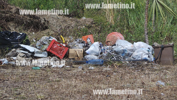 via-cerasolo-pulita-residenti-2014-5.jpg