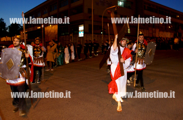 via-crucis-scaut-aprile-2014-3.jpg