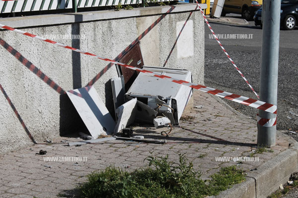via-nenni-cabina-elettrica-bis.jpg