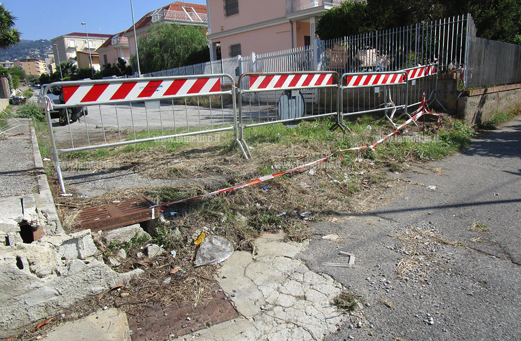 Lamezia, strada chiusa su via Petruzza: residenti lamentano gravi disagi e chiedono apertura
