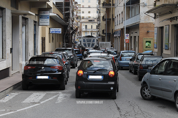 Lamezia: furti nella notte in negozi in centro