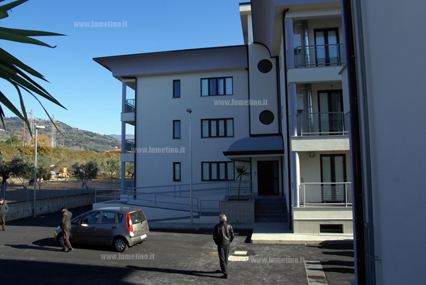 Lamezia, consegnate palazzine via Cianflone