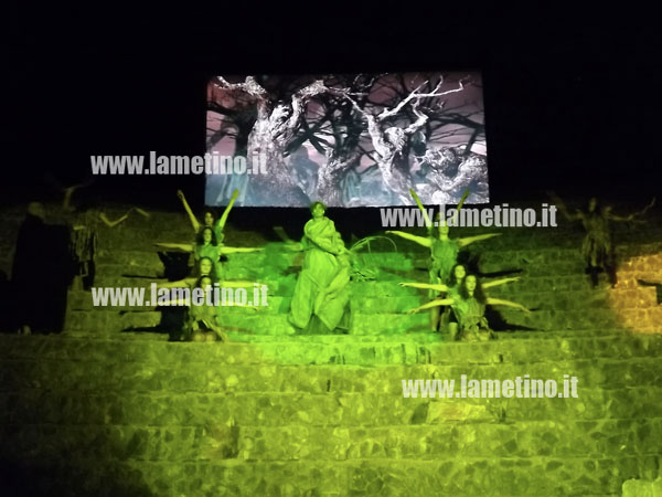 viaggio-di-dante-lamezia-scena-bis.jpg
