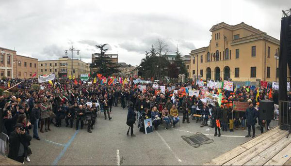 A Vibo in 10mila per Giornata memoria e impegno, Don Stamile: “Affermare cultura per fronteggiare i clan”