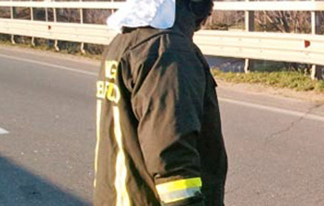 Autocisterna prende fuoco, A2 bloccata in direzione nord a Cosenza 