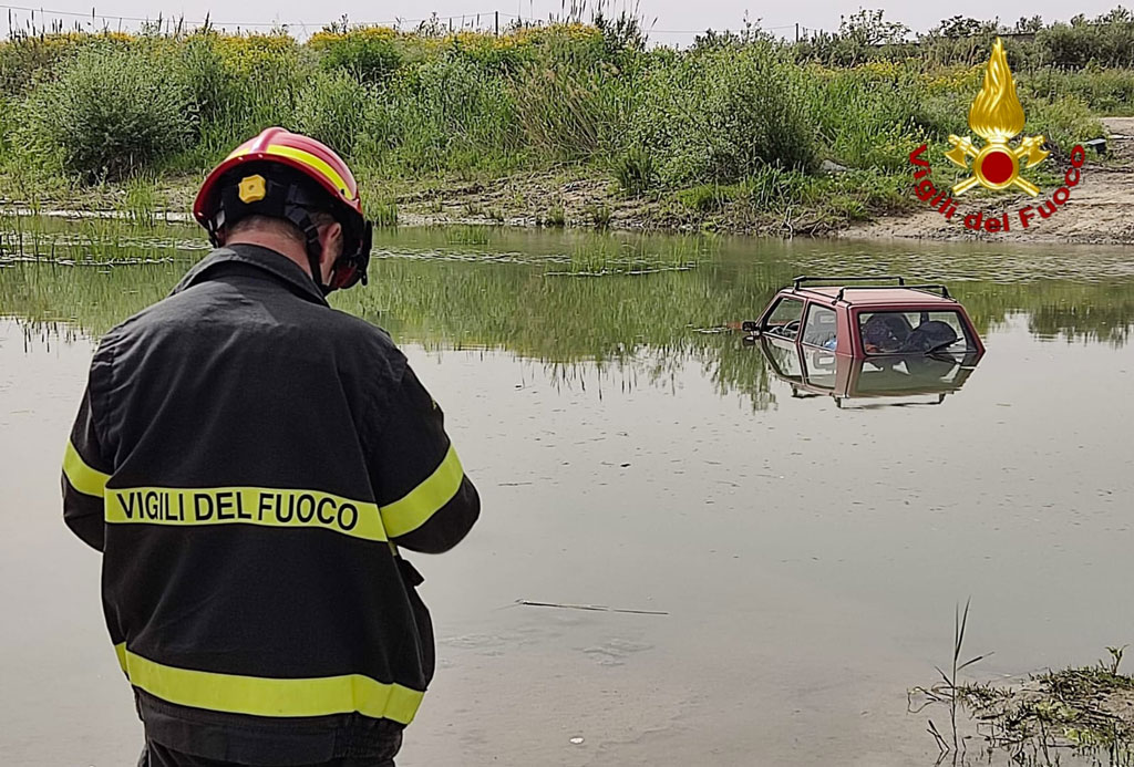 vigili-auto-fiume0-35ce61d80f94_d77ed.jpg