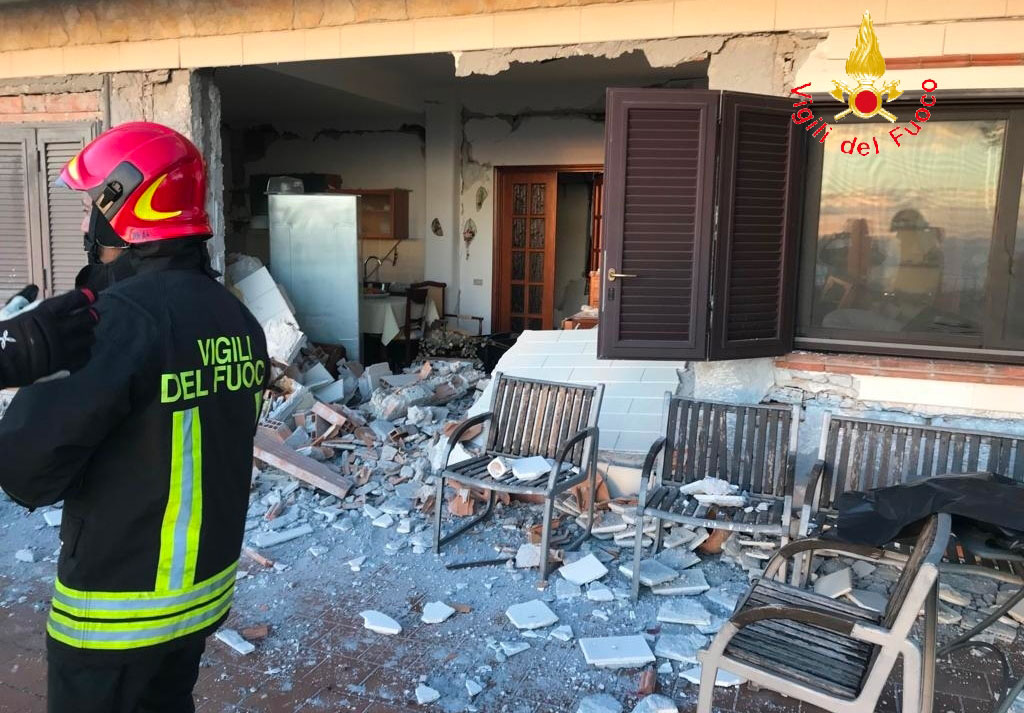 Forte scossa di terremoto nel catanese, in soccorso anche squadre Vigili del Fuoco Calabria
