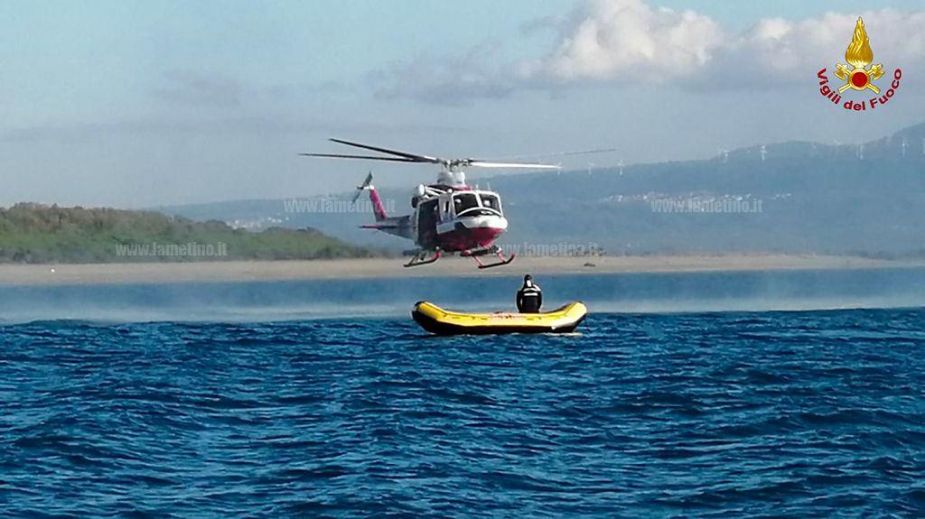 Lamezia, concluso addestramento dei Vigili del Fuoco su manovre e tecniche di soccorso a mare - VIDEO