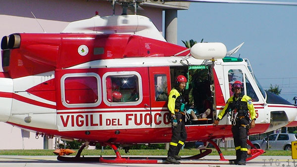 Allerta meteo: vigili del fuoco predispongono elicottero in aeroporto Lamezia