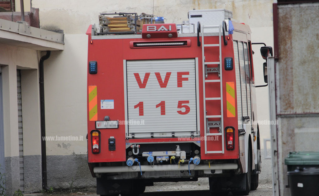 vigili-del-fuoco-lamezia-2agosto.jpg