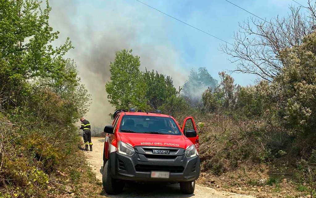 vigili-del-fuoco_97761.jpg