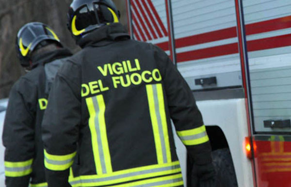 vigili-del-fuoco_archivio_1_545f8_ac213_e52fe_4fd47_6656d_b3881_9fcdd_ae8c2_26bc7_ac232_c0fbf_b32d9_7dc6e_61021.jpg