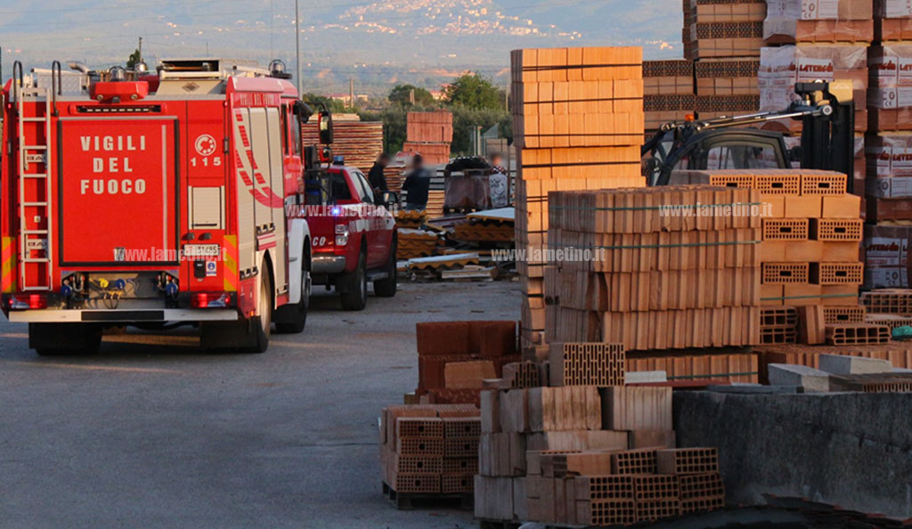vigili-del-fuoco_c9575.jpg