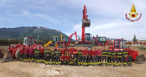 Lamezia: vigili fuoco, concluso 1° corso per operatori di movimento terra