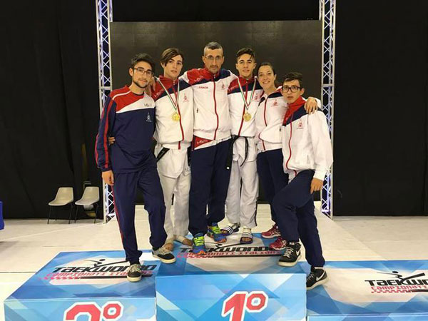 Taekwondo: medaglie oro al gruppo sportivo Vigilfuoco Catanzaro 