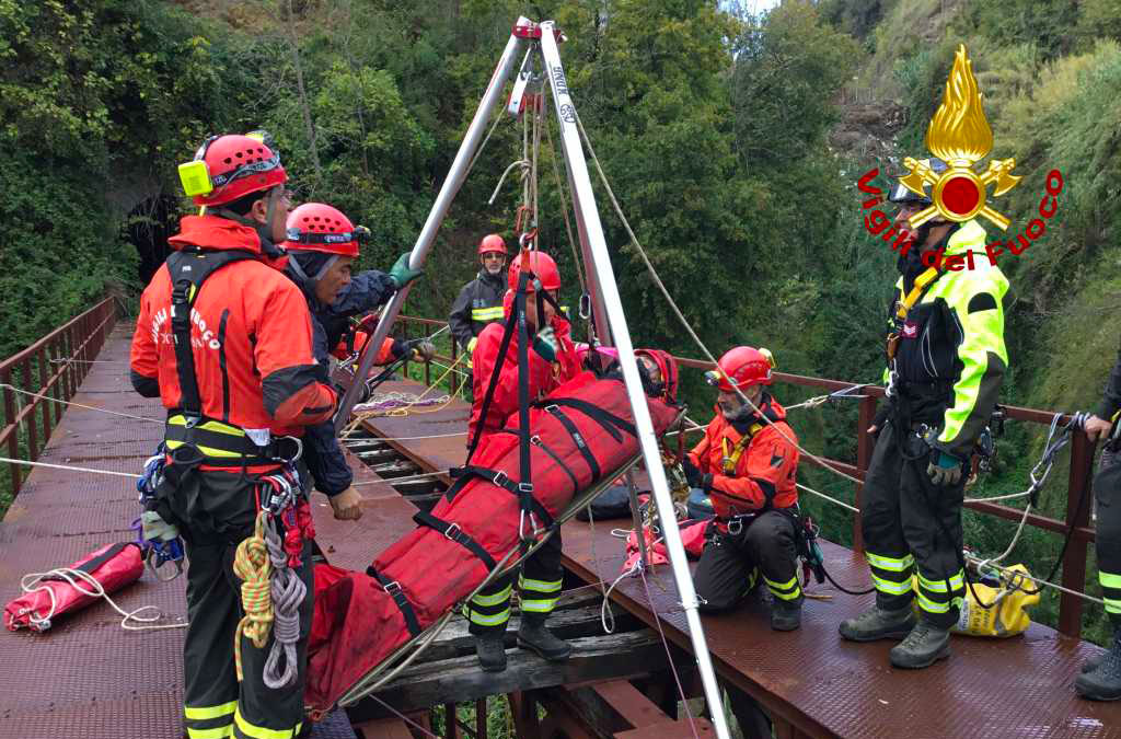 Giornate d'addestramento Saf Calabria, simulazione recupero infortunati nel vibonese e nel reggino