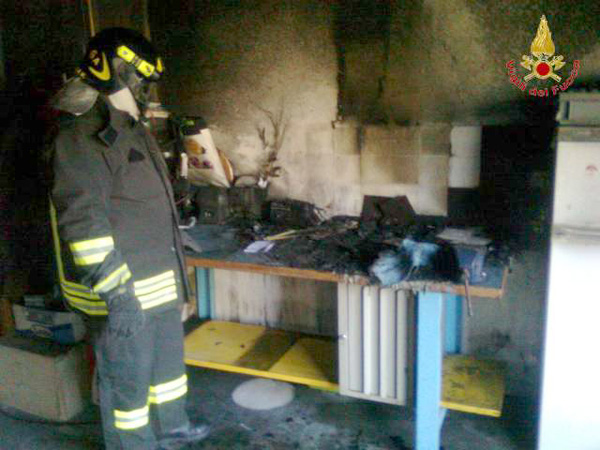vigili_fuoco_22_aprile_garage