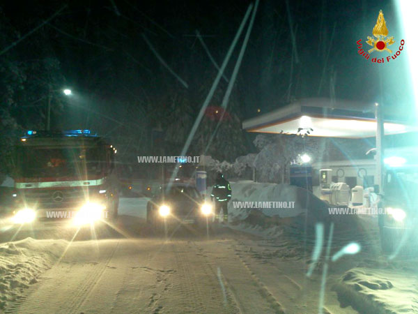 vigili_fuoco_neve2.jpg