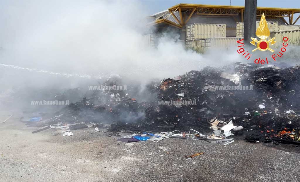 vigli-del-fuoco-incendio.jpg