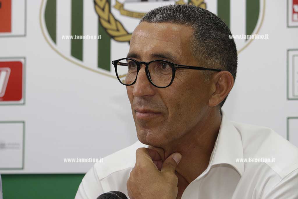 Salerno (Vigor Lamezia Calcio 1919): “Chi è andato via è perché l'ha voluto lui. Voglio concorrenza in ogni ruolo”