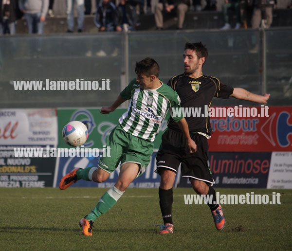Calcio: La Vigor Lamezia perde in casa con il Melfi 1-0