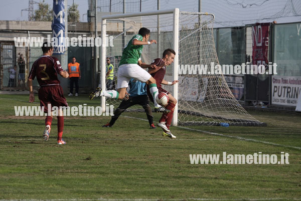 vigor-salernitana-2012-DI-MAIRA-AL-TIRO-CHE-VERRA-DEVIATO-DA-CHIRIELETTI