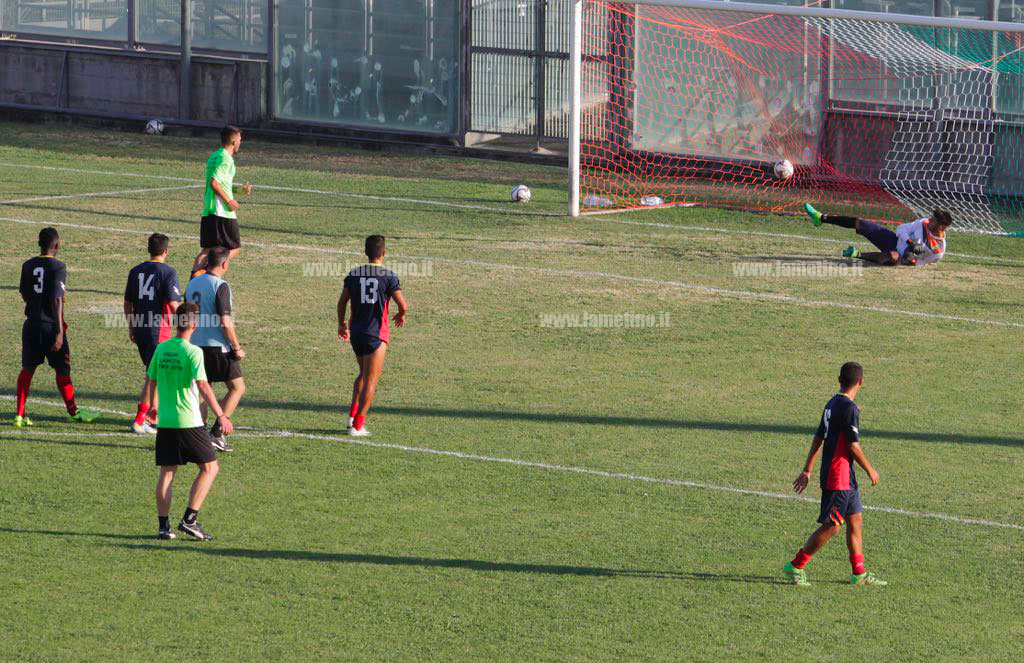 Termina 2-2 l'amichevole al D'Ippolito tra Vigor Lamezia Calcio 1919 e Sersale