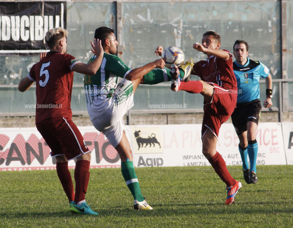 Poker della Vigor Lamezia, al D'Ippolito finisce 4-0 contro il Locri