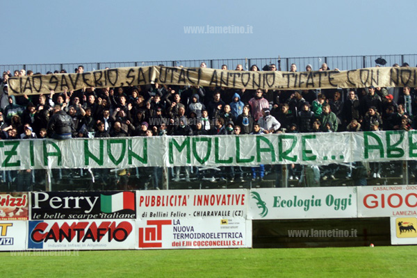 vigor_catanzaro_striscione_ricordo