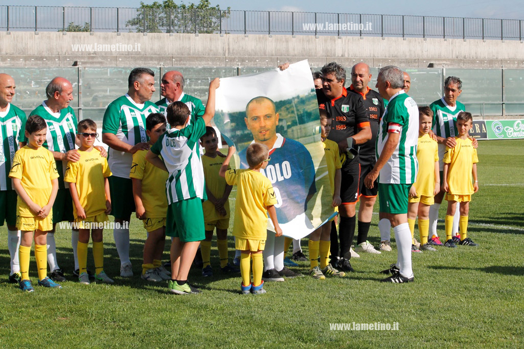 Lamezia: termina 9-2 la partita a scopo benefico tra vecchie glorie Vigor e Clero