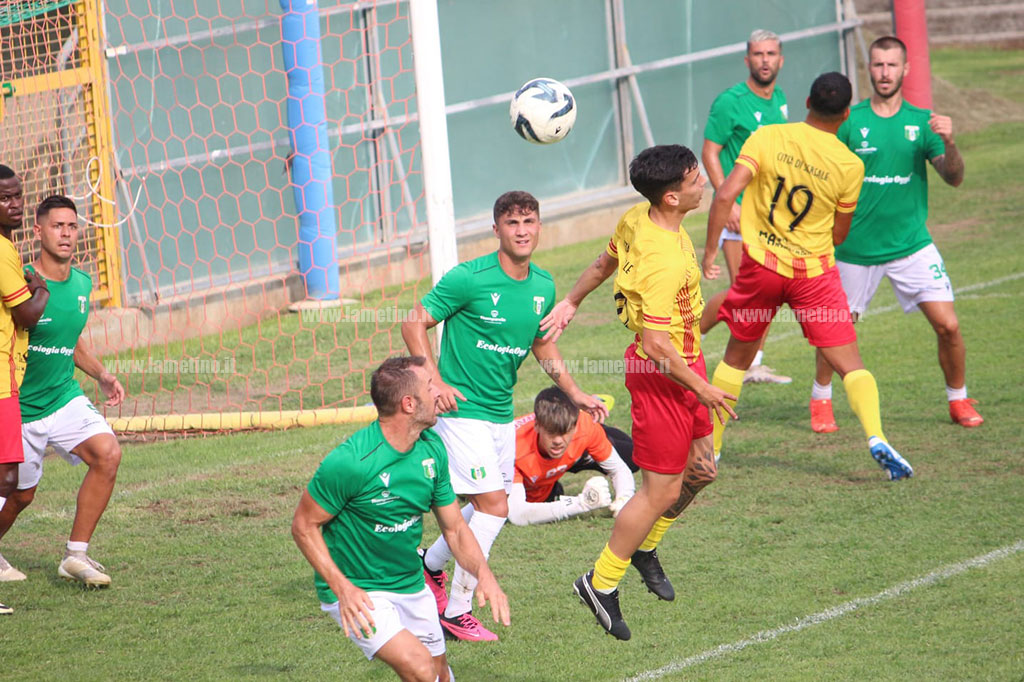 La Vigor Lamezia liquida il Sersale 2-0 in vista dell’esordio in Coppa