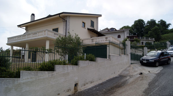 Calabria: Carabinieri e Polizia municipale sequestrano tre ville abusive a Vibo