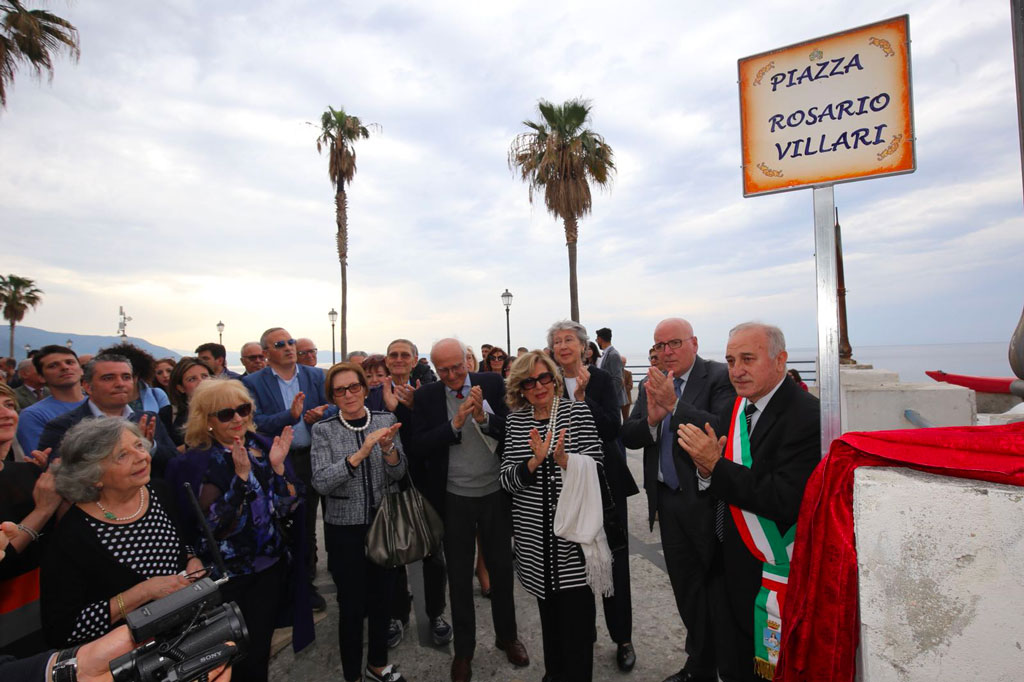 Intitolata piazza Bagnara a Rosario Villari: "Un calabrese europeo" 