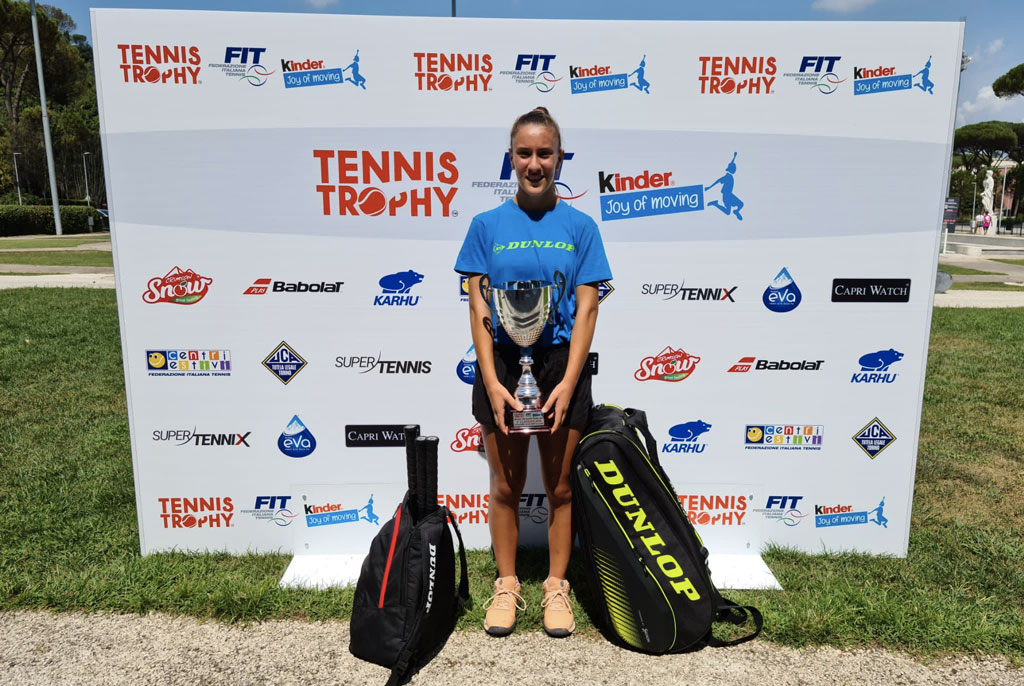 Lamezia, Beatrice Veltri della SSD Viola Tennis vince il Master Nazionale Kinder 2021