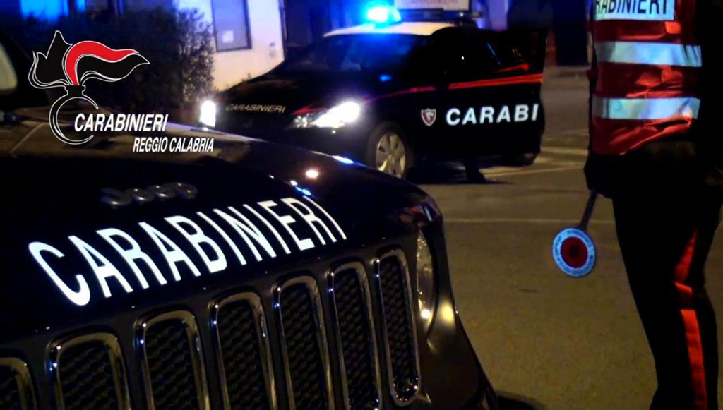 Violenta minorenne a Reggio e fugge all’estero, catturato in Romania latitante 23enne