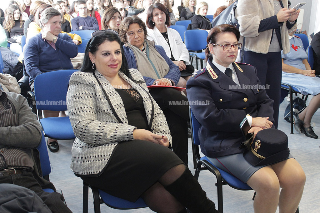 violenza-genere-lamezia1-291118.jpg