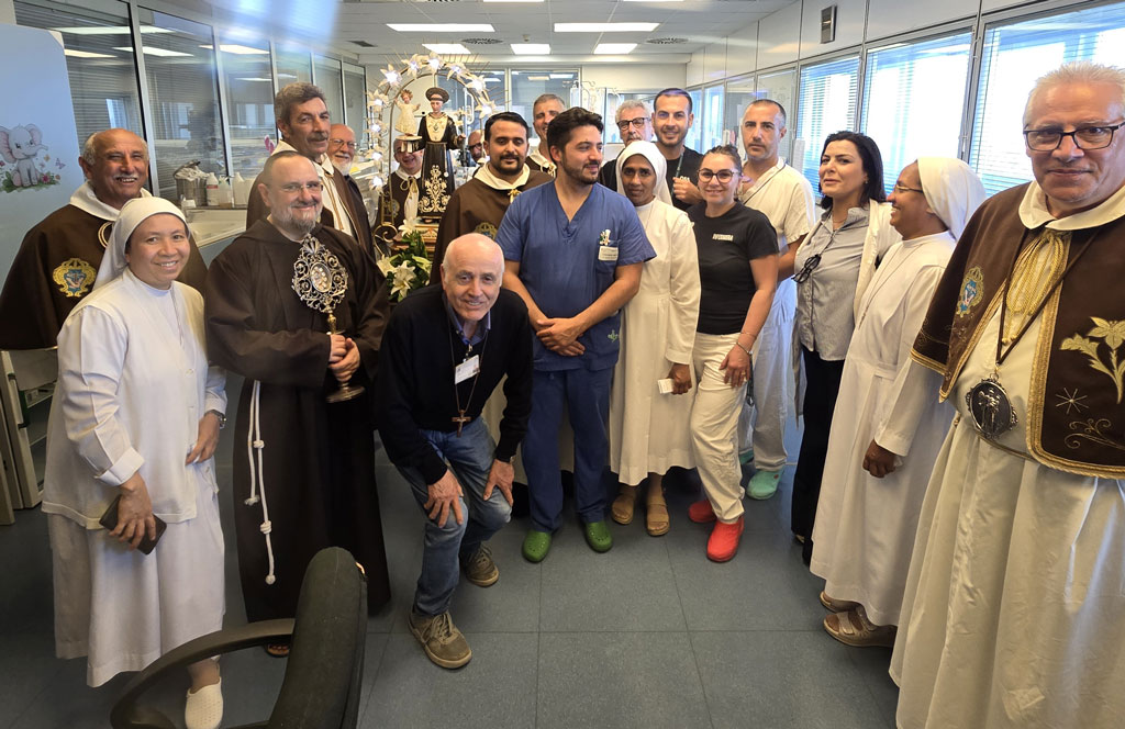 visita-S.-Antonio-ospedale-4_c10f1.jpg