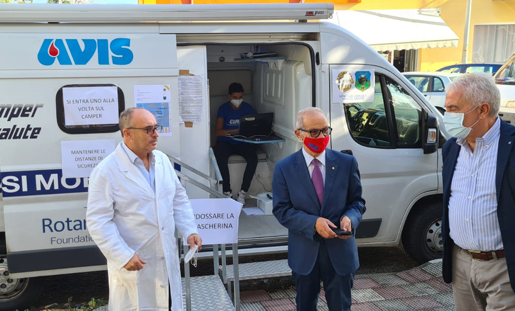 Giornata di screening del Lions Club Lamezia Valle del Savuto per ragazzi disabili all'associazione "Sincronia"