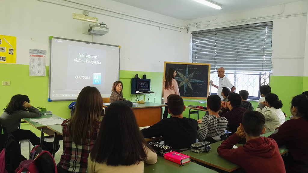 Concluso il corso “Il mare arriva in aula” organizzato dal circolo nautico lametino