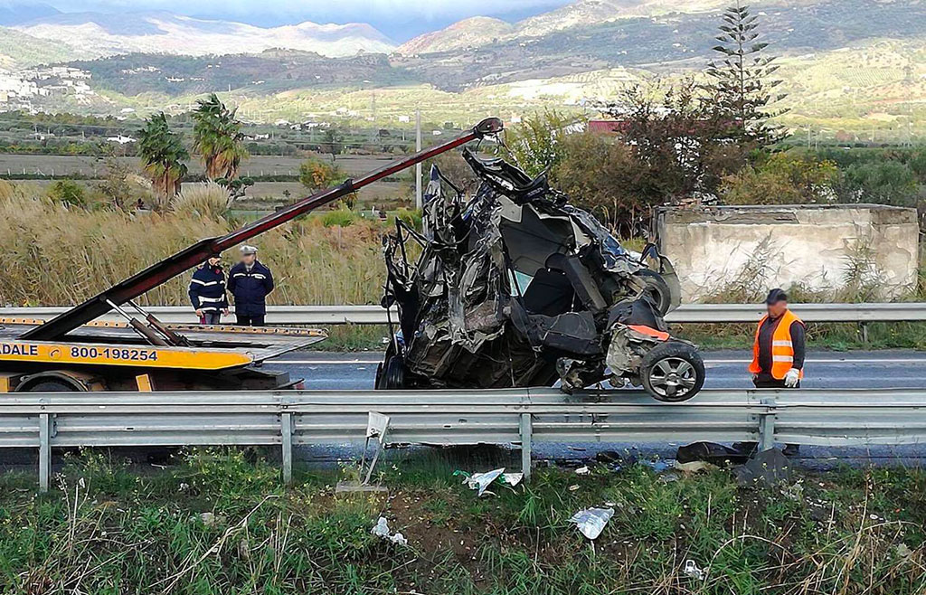 La Calabria piange le sue ultime 117 vittime della strada, SS 106 tra le più pericolose d'Italia