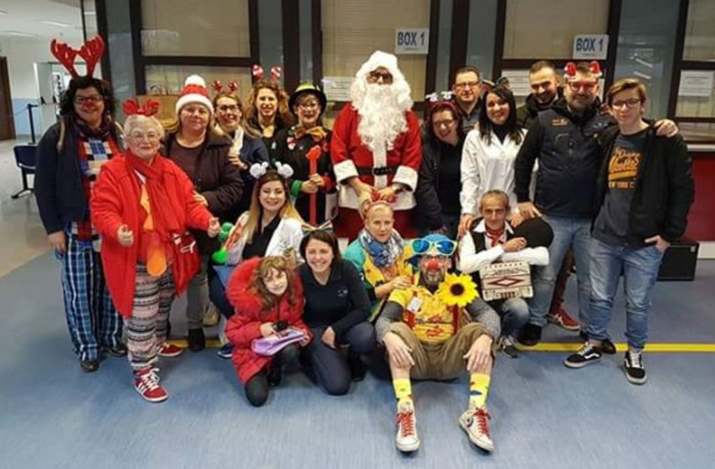 Lamezia, associazione Vola in visita ad anziani e pazienti ospedale in attesa del Natale