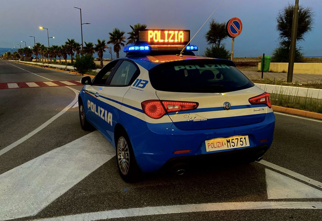 Controlli Polizia nel Reggino, due arresti per detenzione e spaccio di sostanze stupefacenti