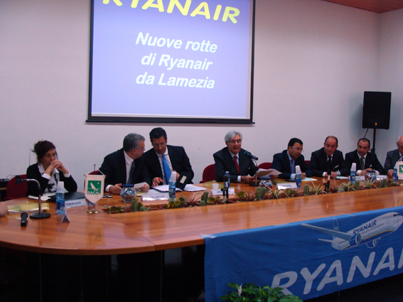 Lamezia, nuovi voli Ryanair da e per la Calabria