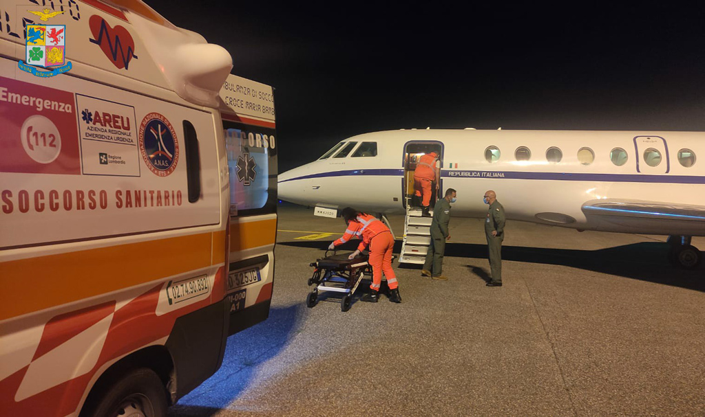 Giovane donna in pericolo di vita trasportata con volo emergenza da Reggio Calabria a Milano