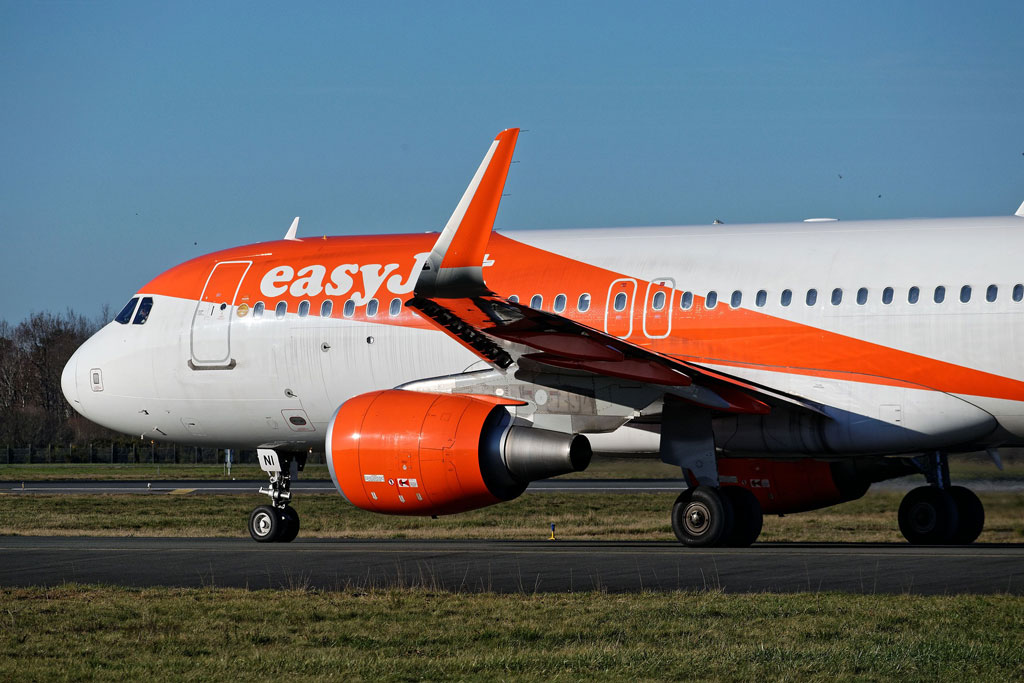 volo-cancellato-easyjet-milano-lamezia_9b8df.jpg