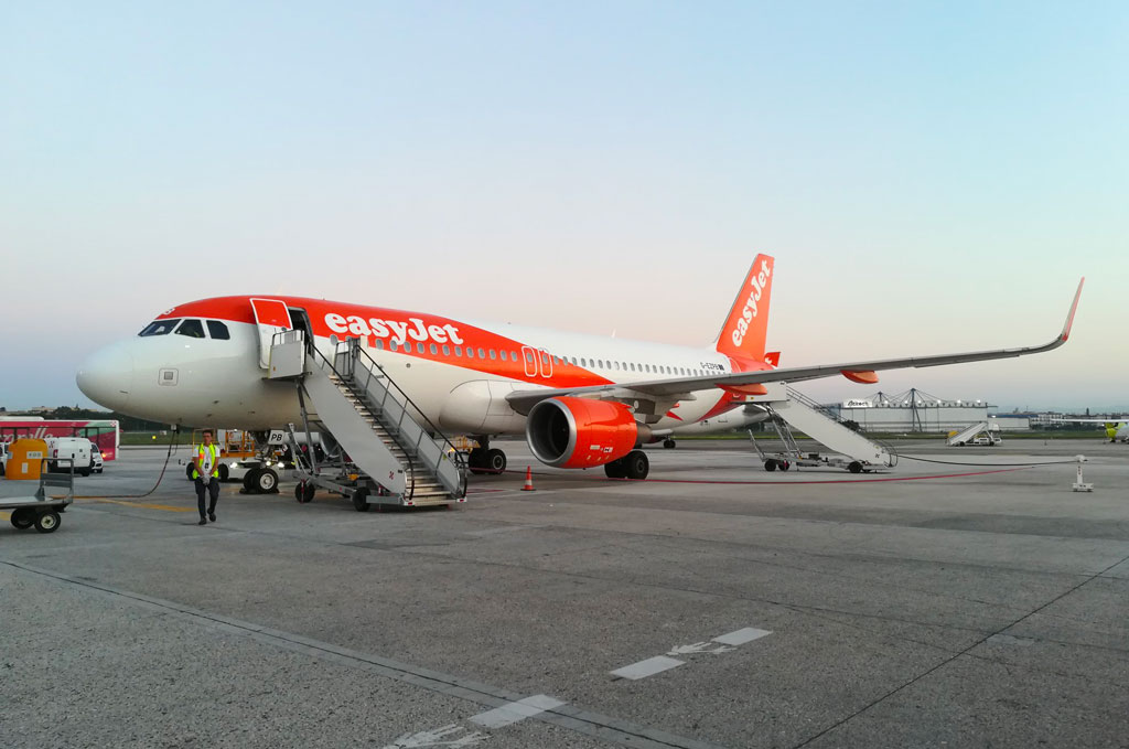 volo-in-ritardo-easyjet-milano-lamezia-terme_ec403.jpg
