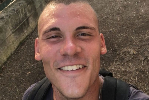 Giovane trovato morto in mare, lutto cittadino a Vibo Valentia