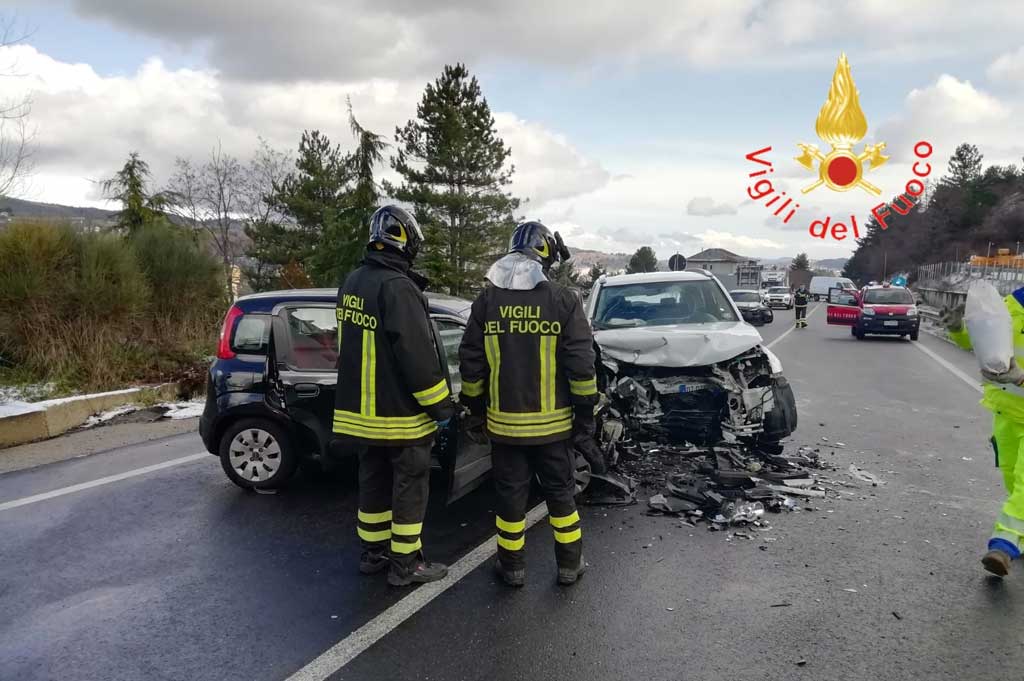 Incidente a San Giovanni in Fiore: un morto e due feriti