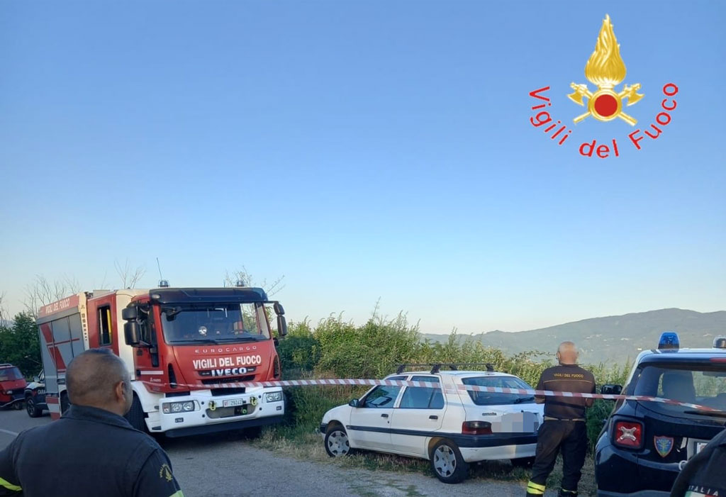 Esce di casa per raccogliere origano ma non rientra, trovato senza vita 74enne disperso nel Cosentino